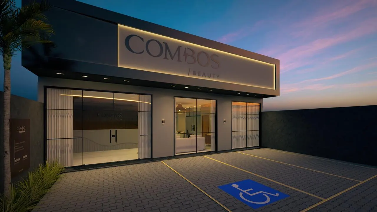 Projeto da fachada de uma unidade Combos Beauty ao entardecer, letreiro iluminado
